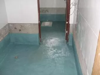 卫生间防水
