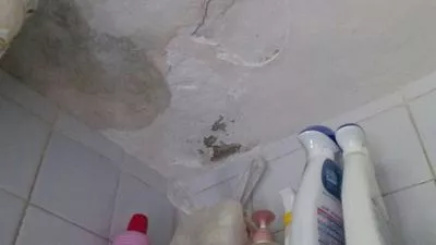 天花漏水